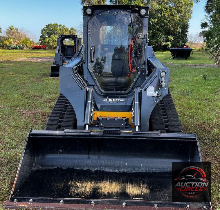 2022 John Deere 325G  tracked skid steer loader
