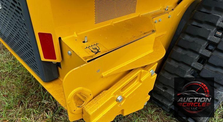 2022 John Deere 325G  tracked skid steer loader
