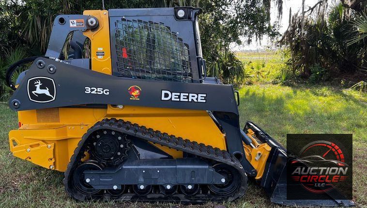 2022 John Deere 325G  tracked skid steer loader