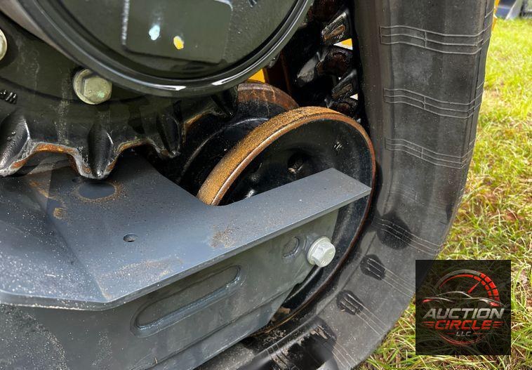 2022 John Deere 325G  tracked skid steer loader
