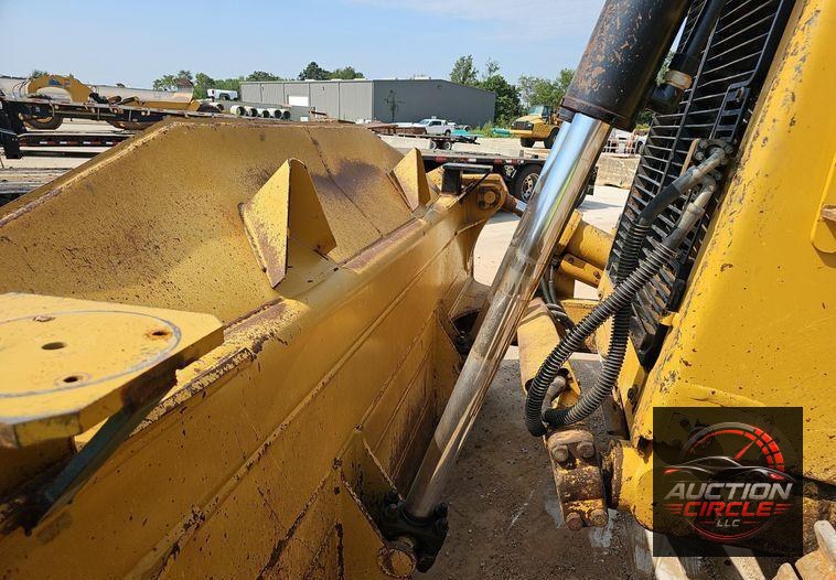 2012 Caterpillar  D8T dozer