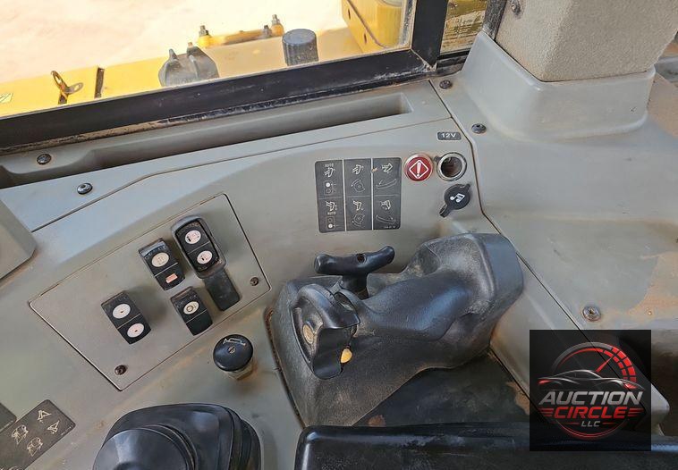 2012 Caterpillar  D8T dozer