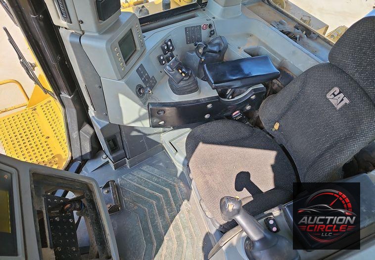 2012 Caterpillar  D8T dozer