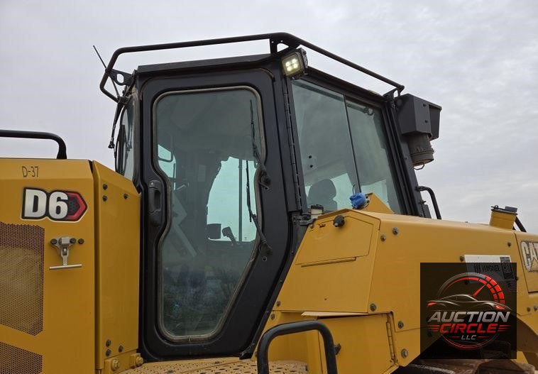2020 Caterpillar D6 dozer