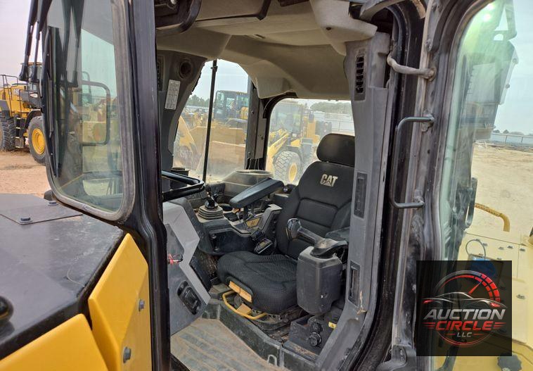 2020 Caterpillar D6 dozer