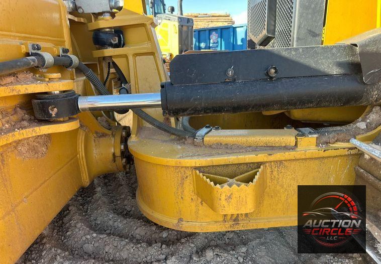 2022 Caterpillar D5 dozer