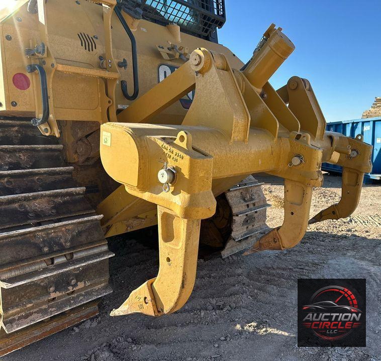 2022 Caterpillar D5 dozer