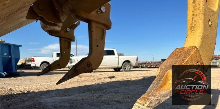 2022 Caterpillar D5 dozer