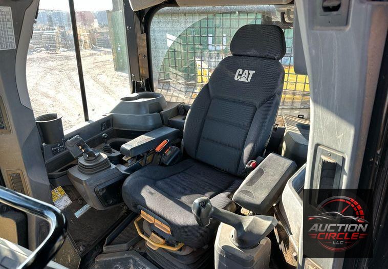 2022 Caterpillar D5 dozer
