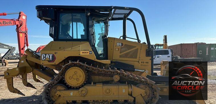 2022 Caterpillar D5 dozer