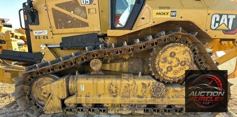 2022 Caterpillar D5 dozer