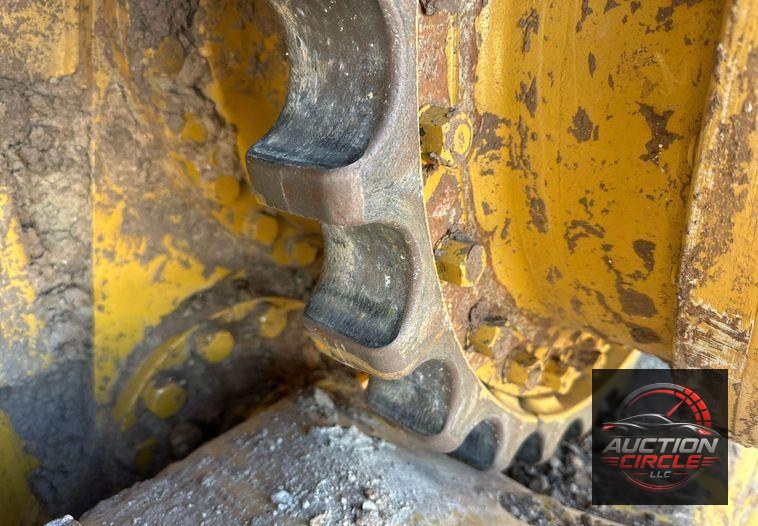 2022 Caterpillar D5 dozer