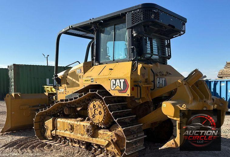 2022 Caterpillar D5 dozer