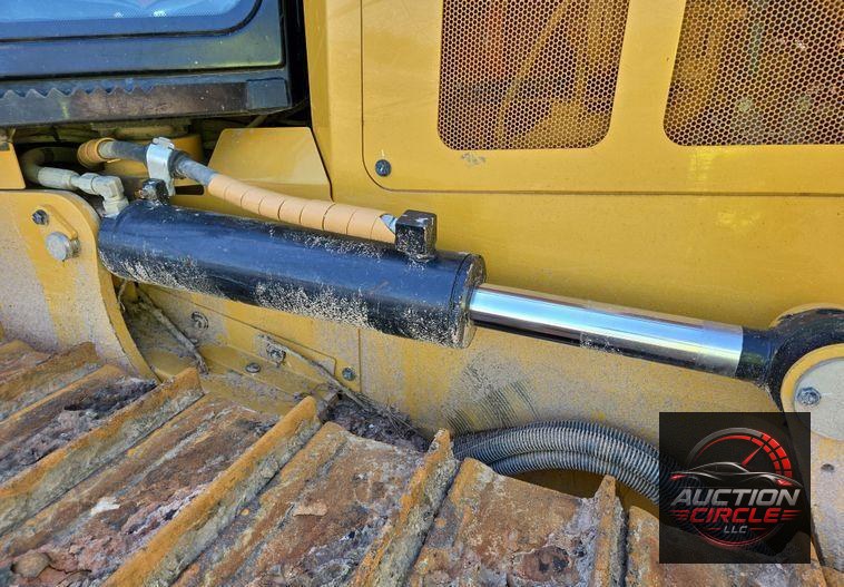 2023 Caterpillar D4 LGP dozer