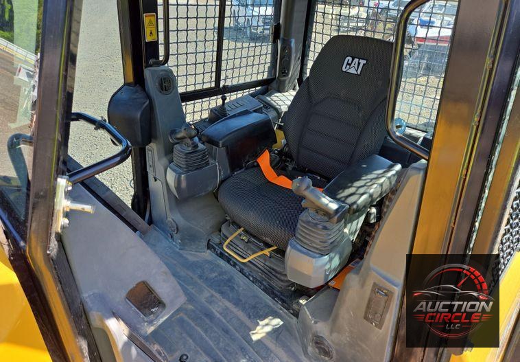 2023 Caterpillar D4 LGP dozer
