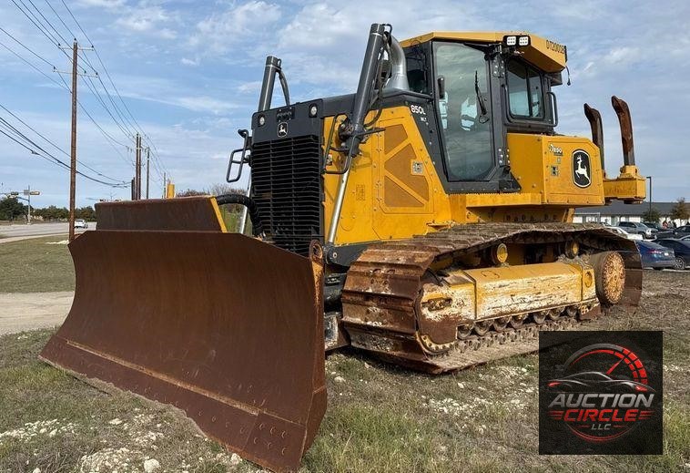 2020 John Deere 850L dozer