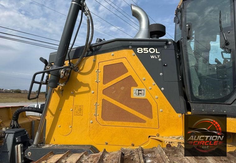 2020 John Deere 850L dozer