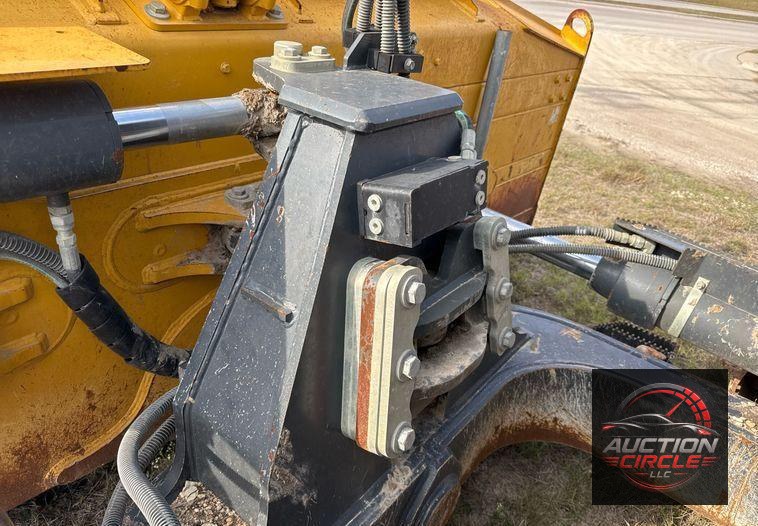 2020 John Deere 850L dozer