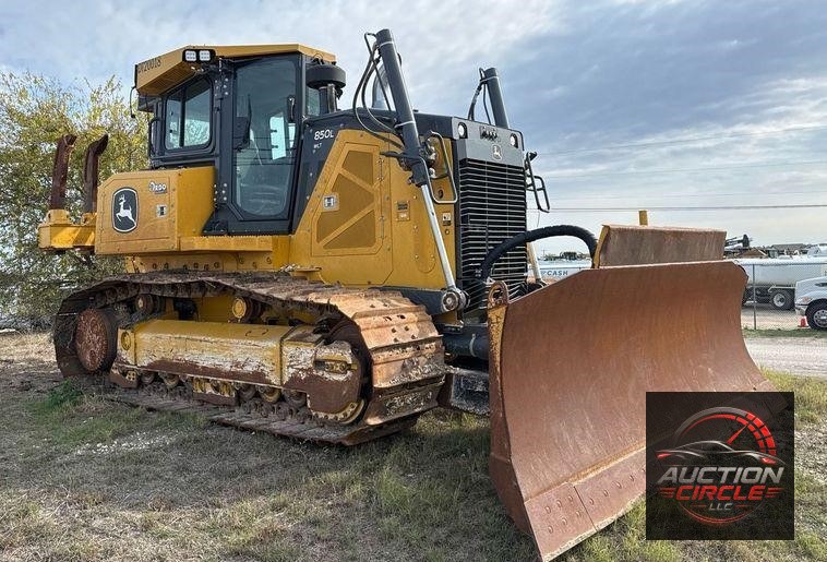 2020 John Deere 850L dozer
