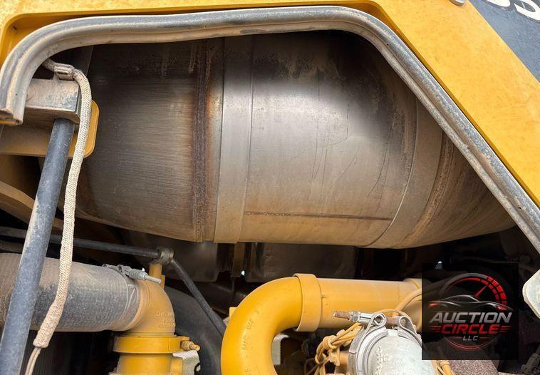 2020 John Deere 850L dozer
