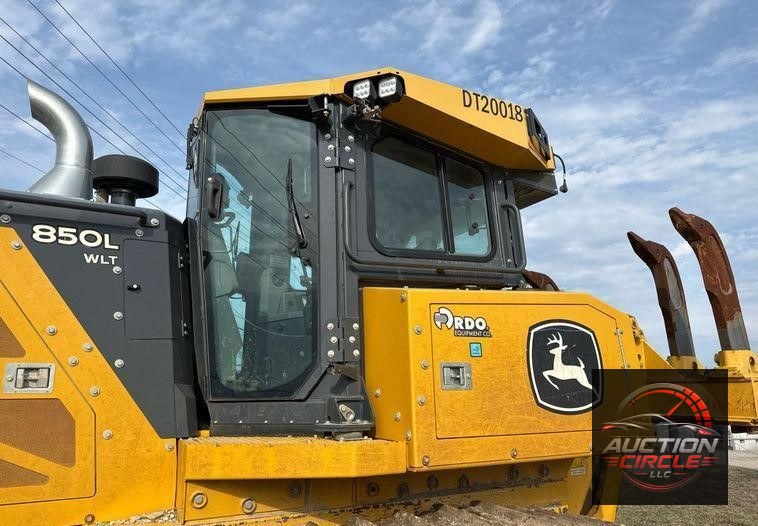 2020 John Deere 850L dozer