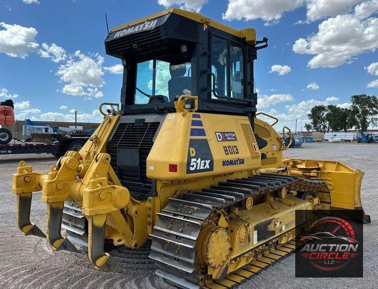 2023 Komatsu  D51EX-24 dozer