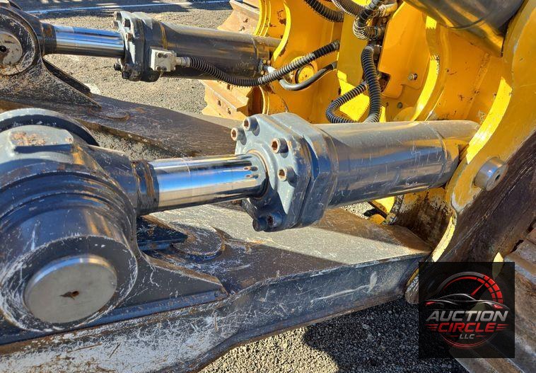 2016 John Deere 1050K dozer