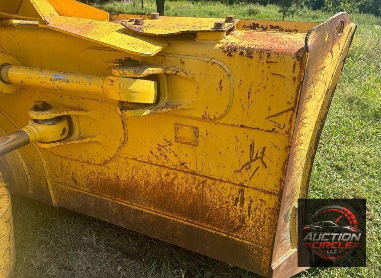 2017 Komatsu D65EX-18 dozer