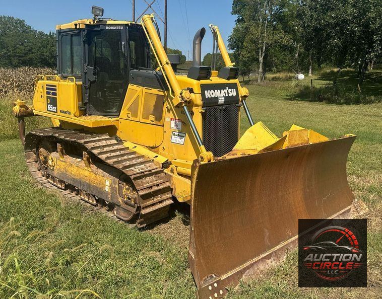 2017 Komatsu D65EX-18 dozer