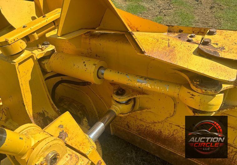 2017 Komatsu D65EX-18 dozer