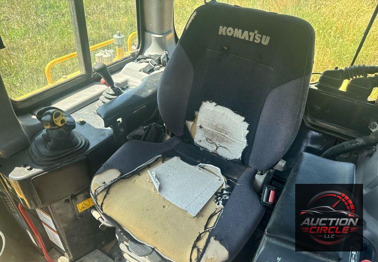 2017 Komatsu D65EX-18 dozer