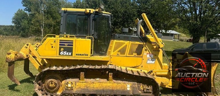 2017 Komatsu D65EX-18 dozer