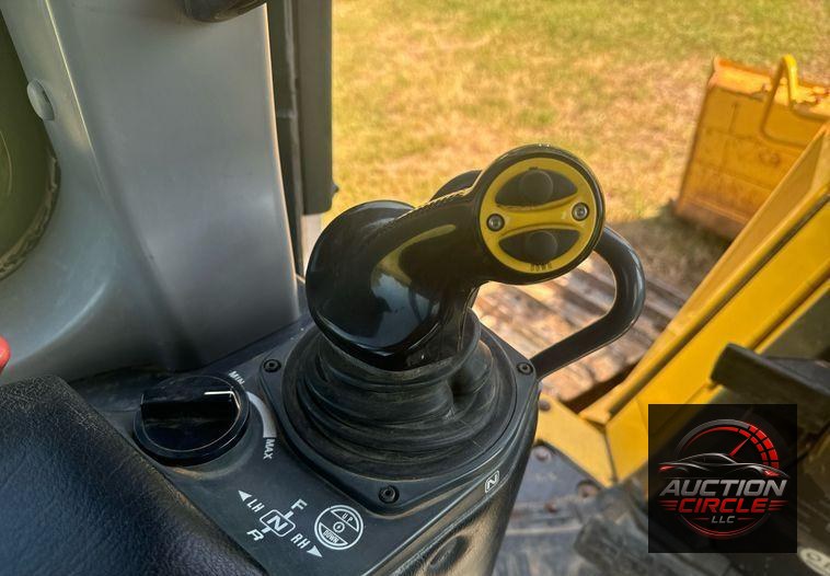 2017 Komatsu D65EX-18 dozer