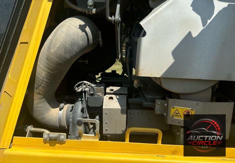 2017 Komatsu D65EX-18 dozer