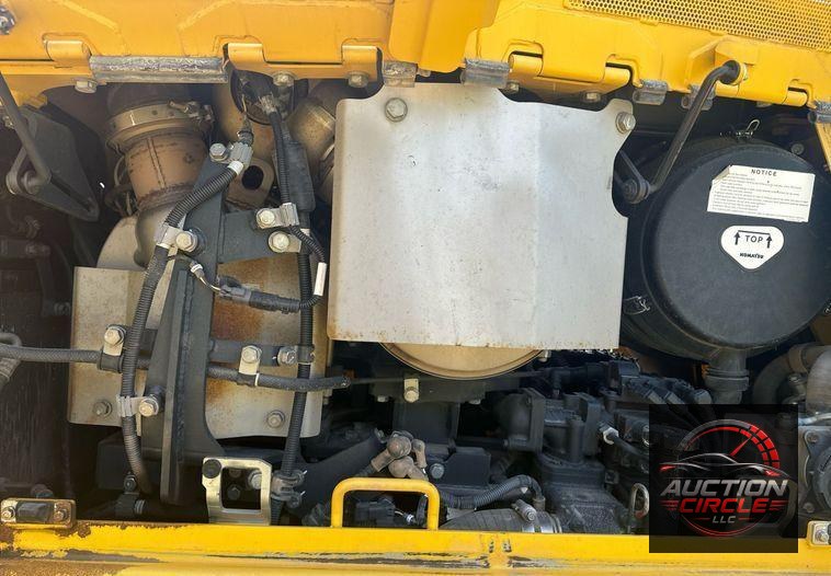 2017 Komatsu D65EX-18 dozer