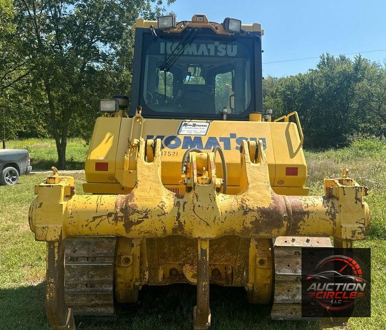 2017 Komatsu D65EX-18 dozer