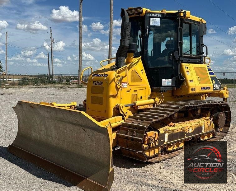 2022 Komatsu  D51EX-24 dozer