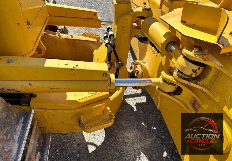 2022 Komatsu  D51EX-24 dozer