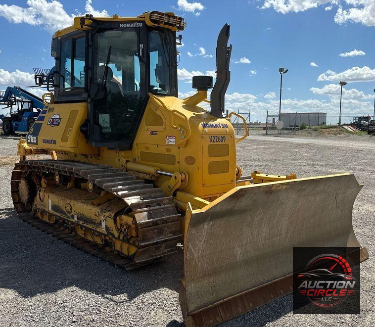 2022 Komatsu  D51EX-24 dozer