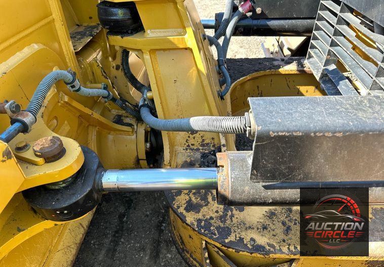 2016 Caterpillar D6K2 LGP dozer
