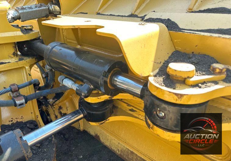 2016 Caterpillar D6K2 LGP dozer