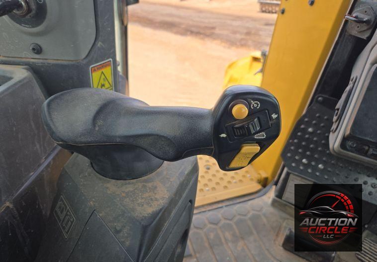 2020 Caterpillar D6 dozer