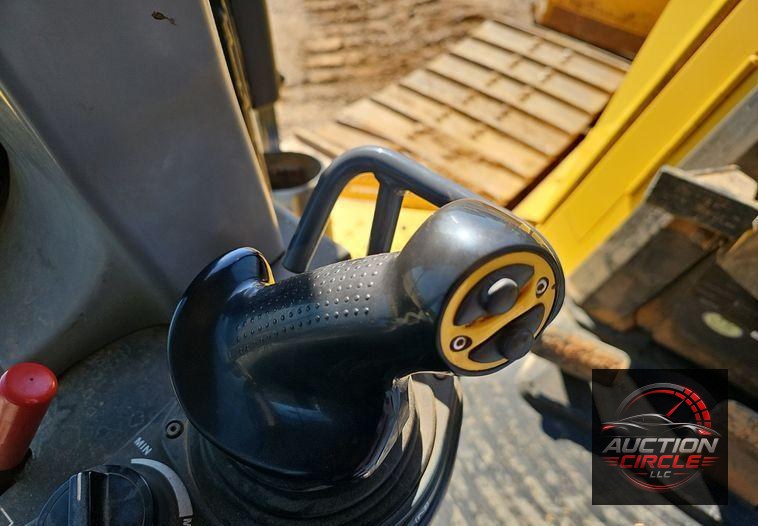 2018 Komatsu  D65PXI-18 dozer