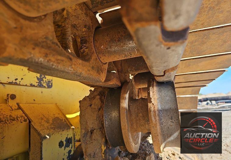 2018 Komatsu  D65PXI-18 dozer