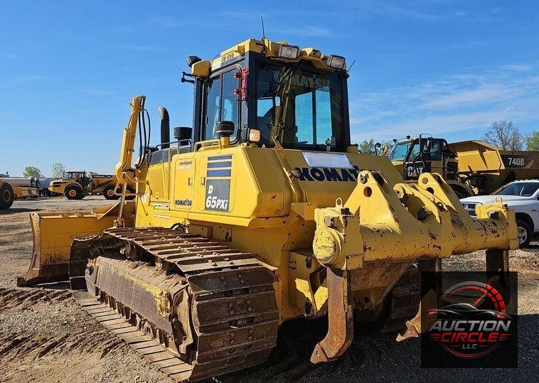 2018 Komatsu  D65PXI-18 dozer