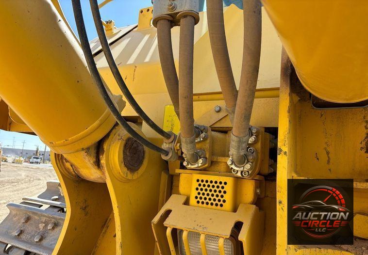 2015 Komatsu D155AX-8 dozer