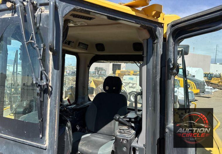 2015 Komatsu D155AX-8 dozer