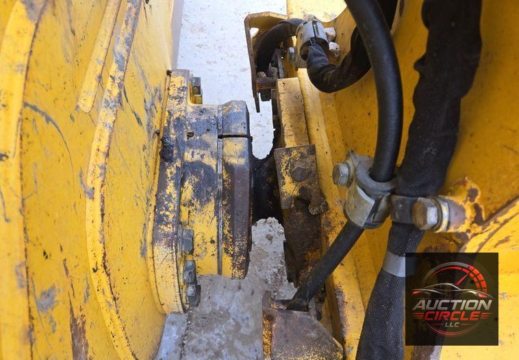 2019 Komatsu D65PXI-18 dozer
