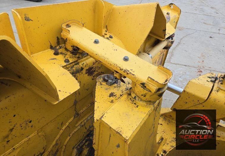 2019 Komatsu D65PXI-18 dozer