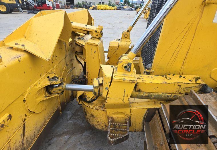 2019 Komatsu D65PXI-18 dozer